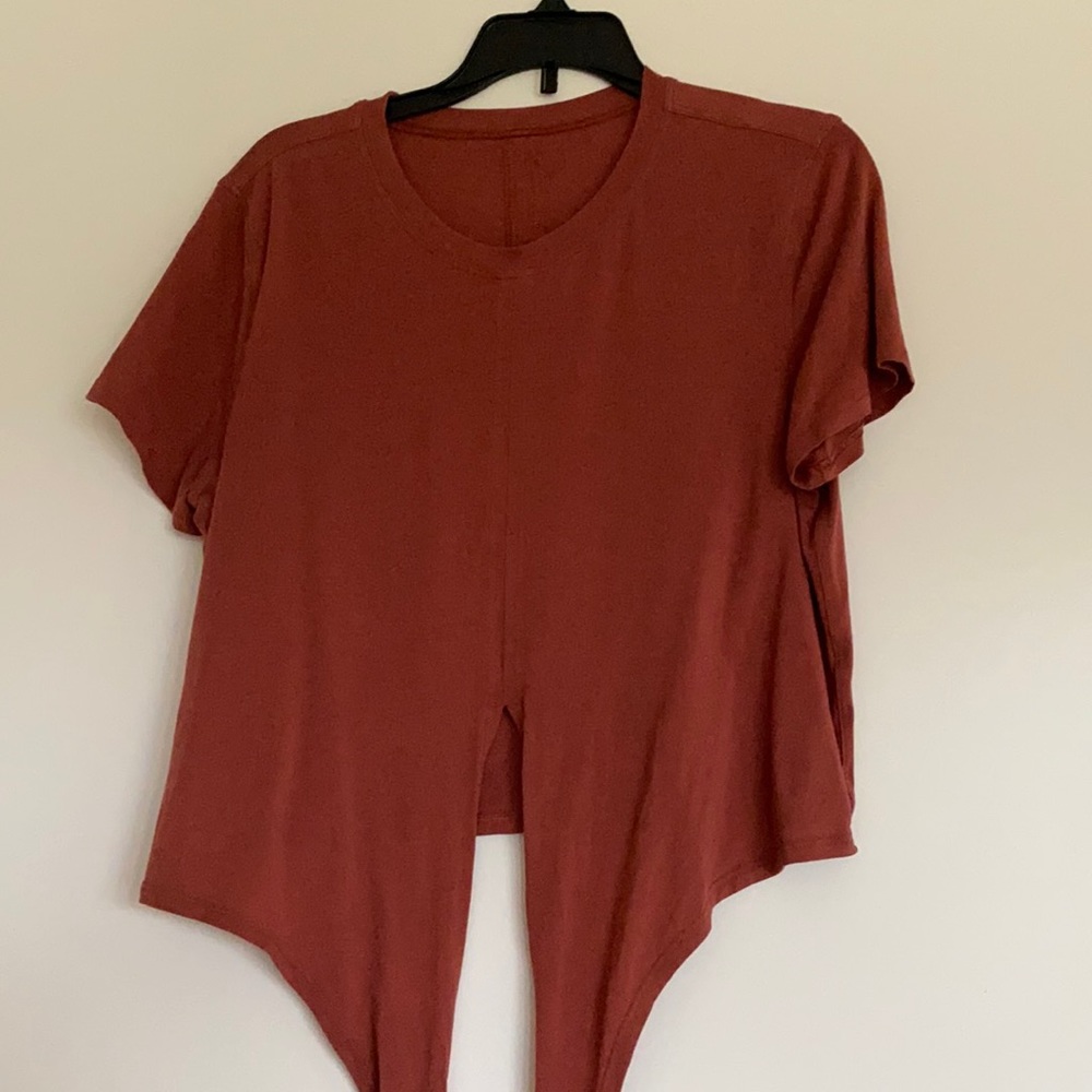 Lululemon time to restore top NWOT